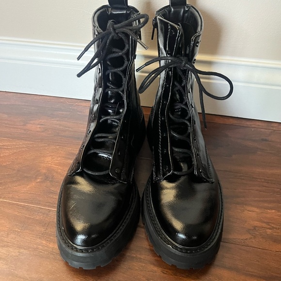 NWOT Dolce Vita Rainer Midnight Crinkle Black Leather Combat Boots-Size 10 - Picture 2 of 9
